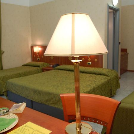 Hotel Chelsea Torino Exterior foto